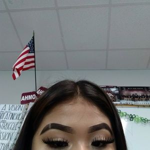 Meet your Posher, Carolina